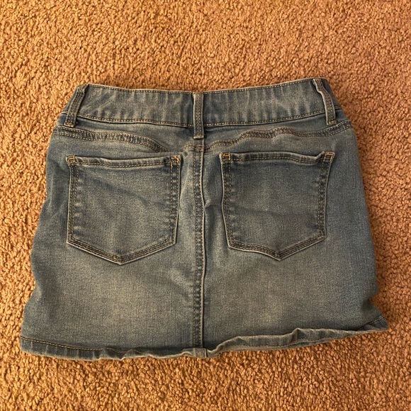 Button down Jean skirt - Picture 3 of 3